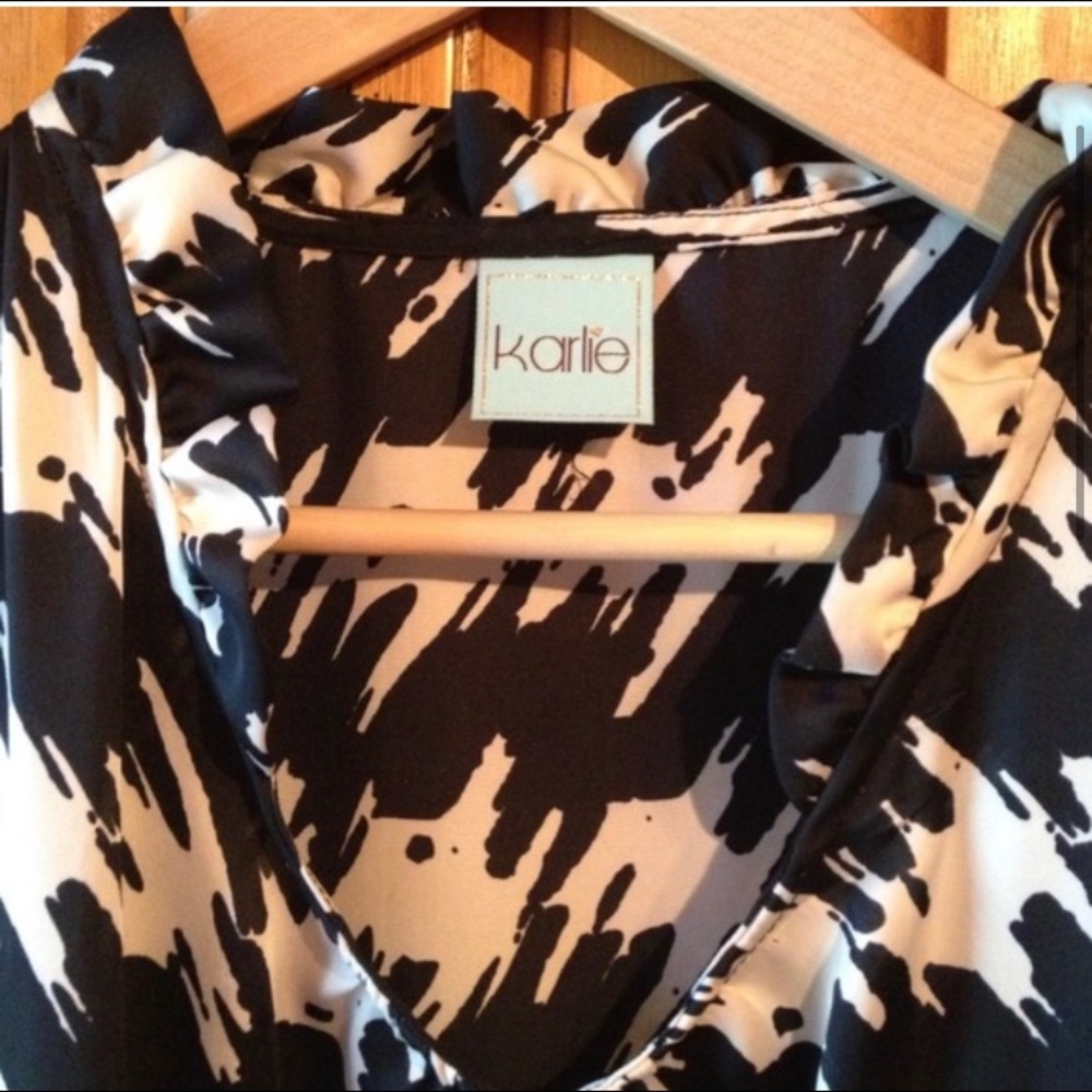 Houndstooth satin top - Picture 2 of 2